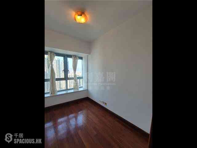 West Kowloon - The Harbourside Block 3 06