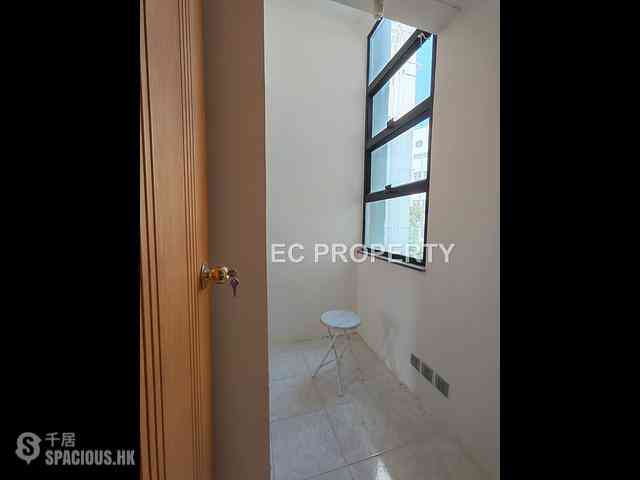 Tai Hang - Grandview Mansion 13