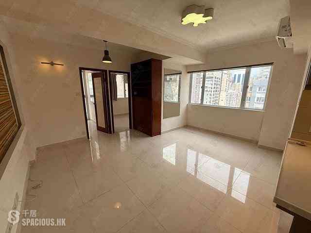 Wan Chai - Cheong Ip Building 05