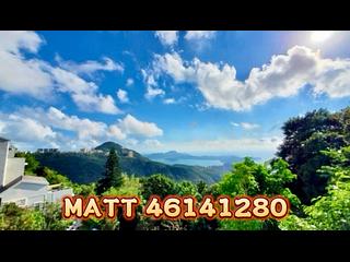 The Peak - Mount Austin Estate 02