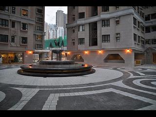 Mid Levels Central - Robinson Heights Block 3 06