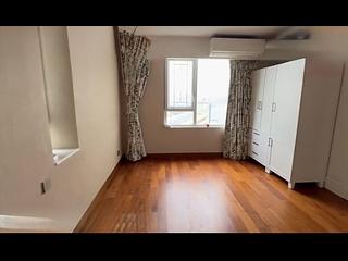 Braemar Hill - Wilshire Towers Block B 03