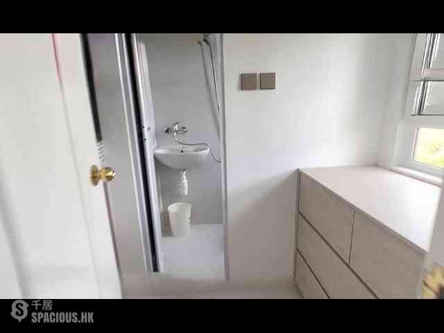 Braemar Hill - Wilshire Towers Block B 09