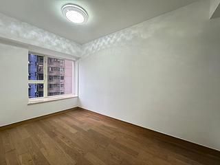 Soho - Centrestage Block 2 04