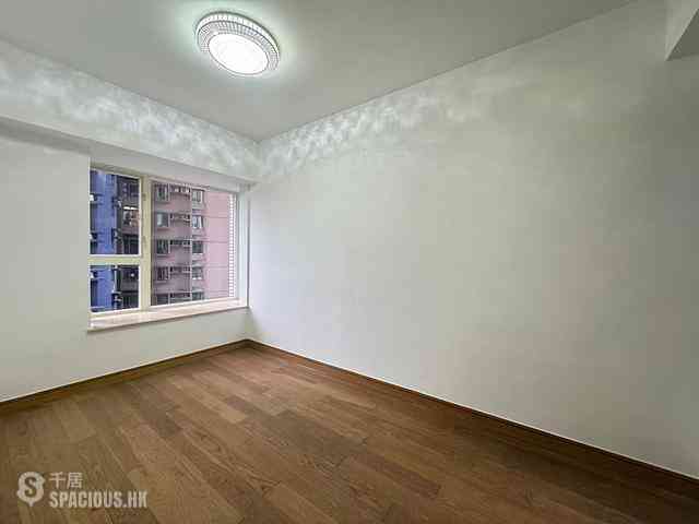 Soho - Centrestage Block 2 04
