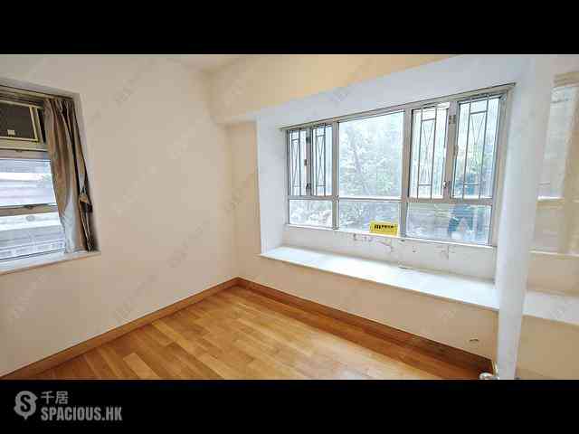 Wan Chai - Silvervale Mansion 02