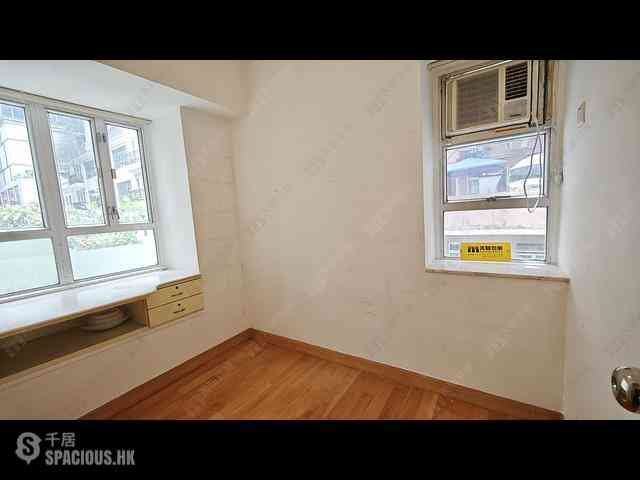 Wan Chai - Silvervale Mansion 03