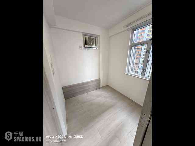 Kennedy Town - Kam Ho Court 05