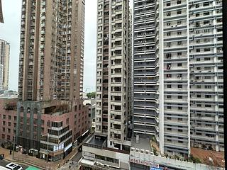 Shek Tong Tsui - Chong Yip Centre Block A 07