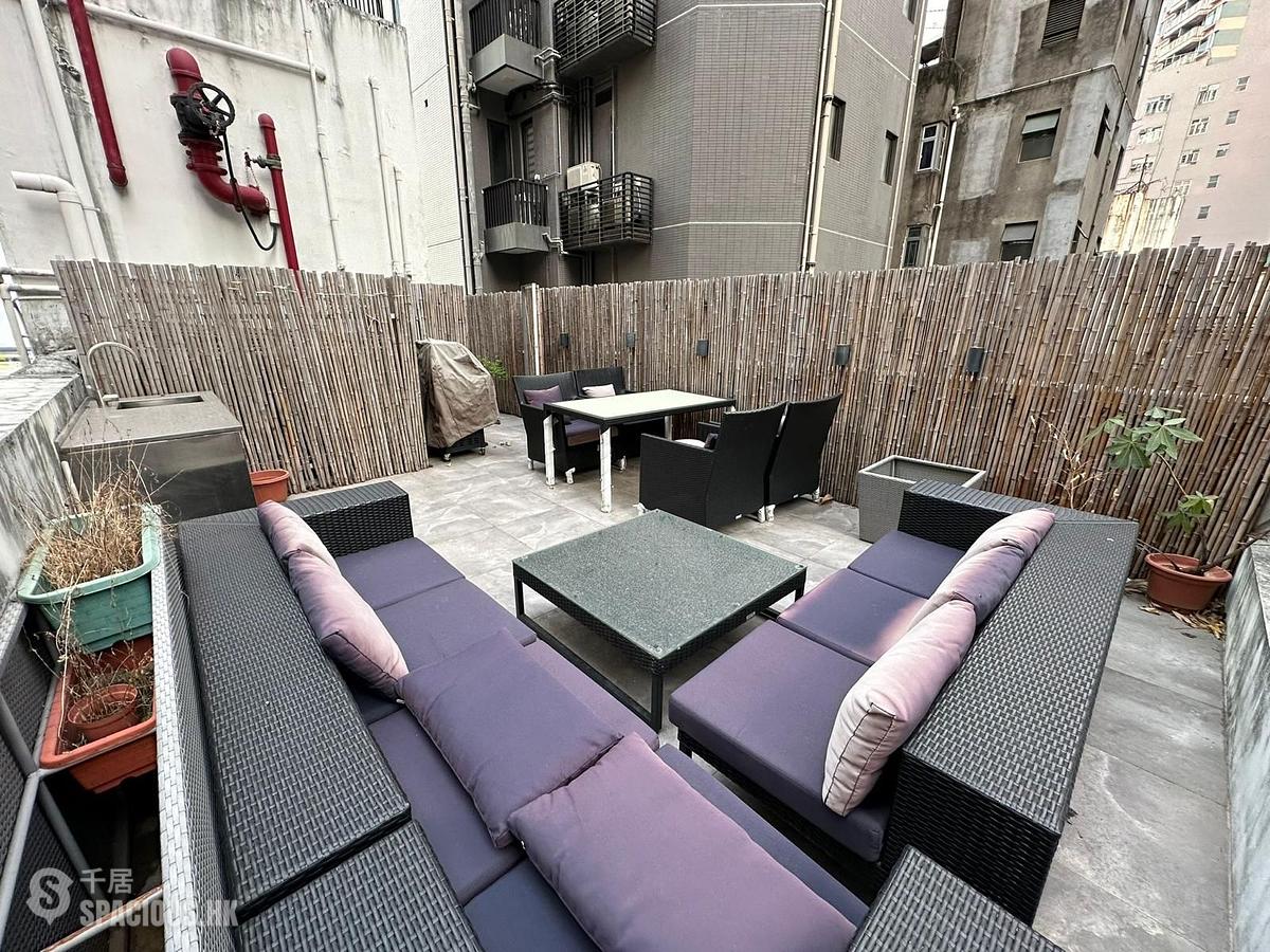 Sheung Wan - Kam Chuen Building 01