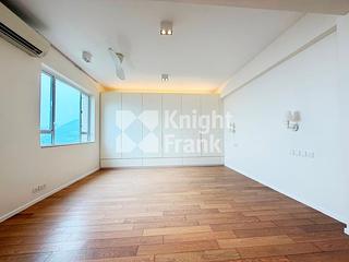 The Peak - Vivian Court 10