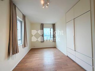 The Peak - Vivian Court 15