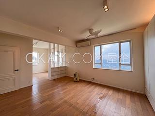 The Peak - Vivian Court 03