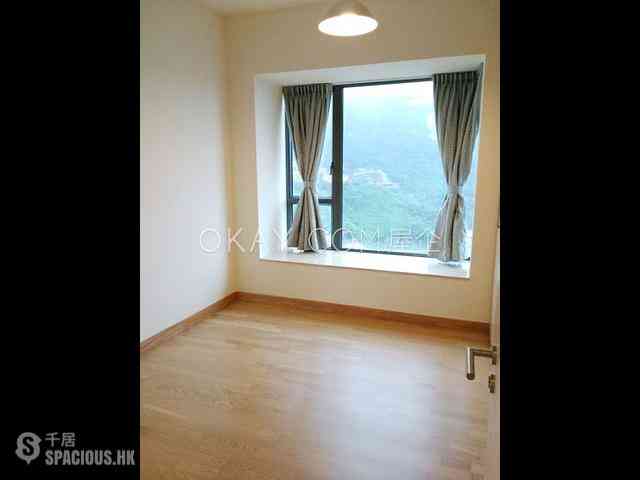 Happy Valley - Broadwood Twelve 05