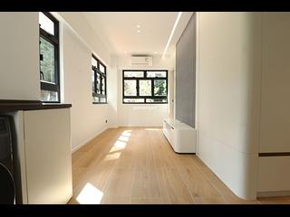 Wan Chai - Hang Tak Building 02