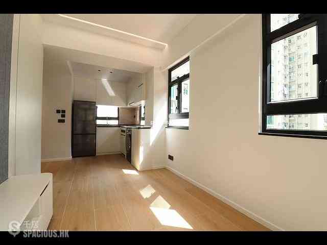 Wan Chai - Hang Tak Building 04