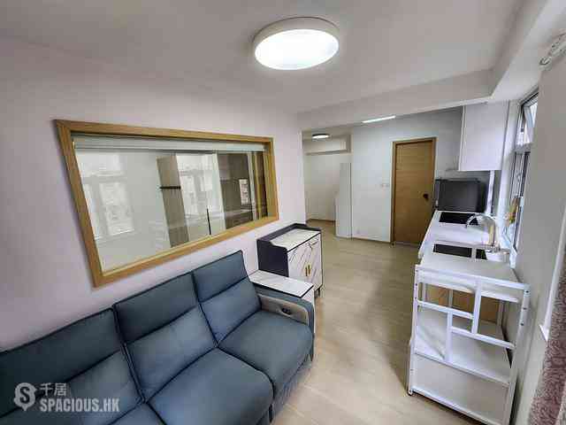 Sai Ying Pun - Fook Moon Building 01