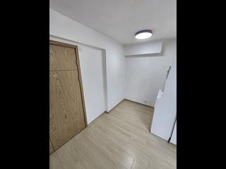 Sai Ying Pun - Fook Moon Building 07