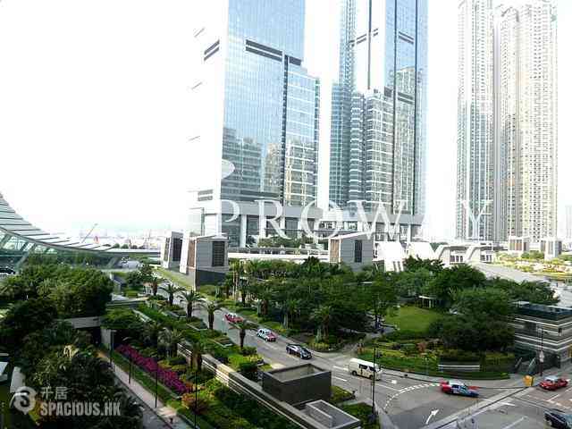 West Kowloon - The Harbourside 01