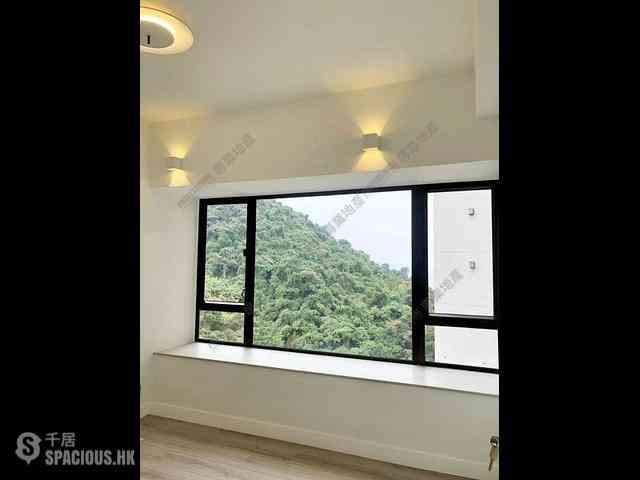 Kennedy Town - Serene Court 03