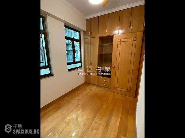Happy Valley - 30-32, Yik Yam Street 04