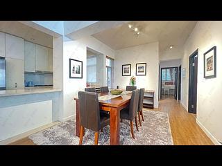 Mid Levels West - Skyline Mansion Block 1 18