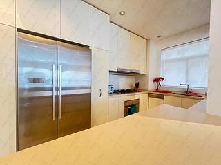 Mid Levels West - Skyline Mansion Block 1 21