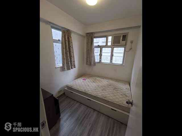 Kennedy Town - Luen Wai Apartment 06