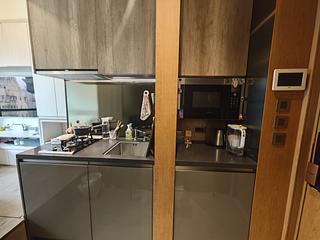 North Point - One Prestige 02