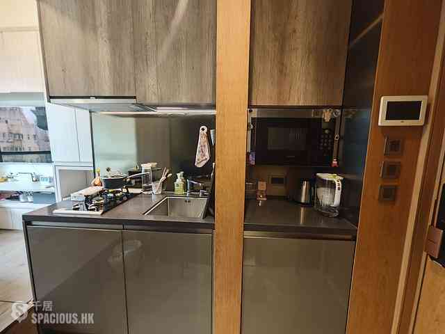 North Point - One Prestige 02
