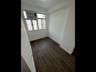 Sai Ying Pun - Fook Moon Building 02