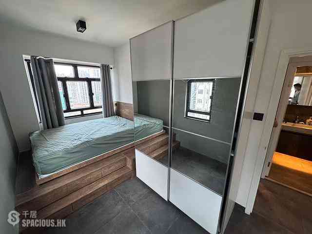 Ho Man Tin - Peace Building 03