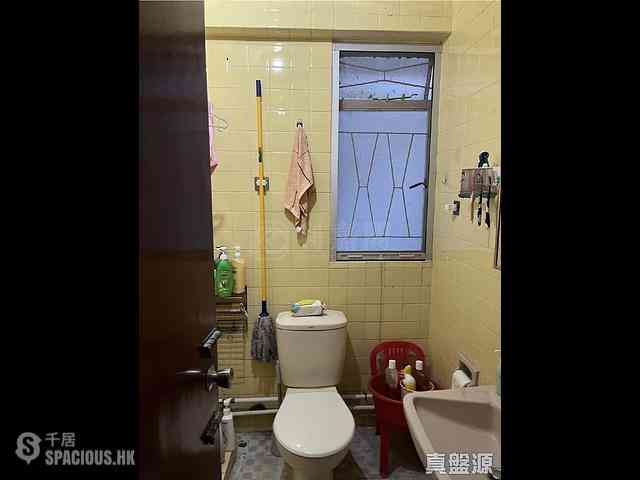 Wan Chai - Phoenix Court Block 3 07
