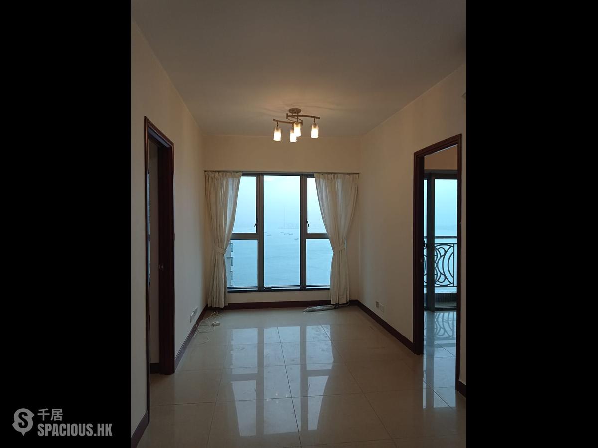 Kennedy Town - The Merton 01