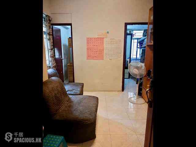Kennedy Town - Jade Court 01