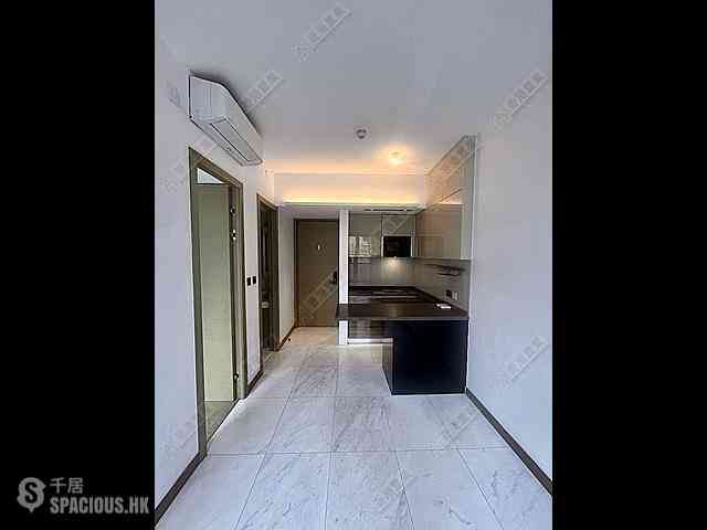 Causeway Bay - The Hemispheres 01