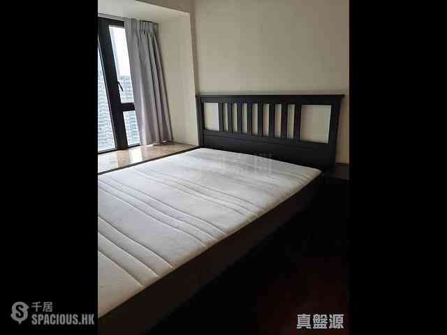 West Kowloon - The Arch Star Tower (Block 2) 02