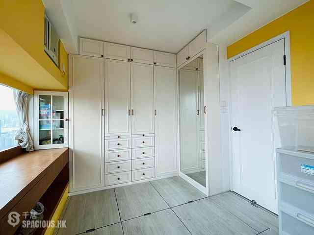 Mong Kok - Flourish Mansion 07