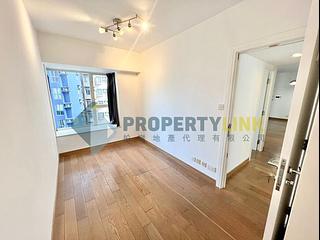 Soho - Centrestage 05