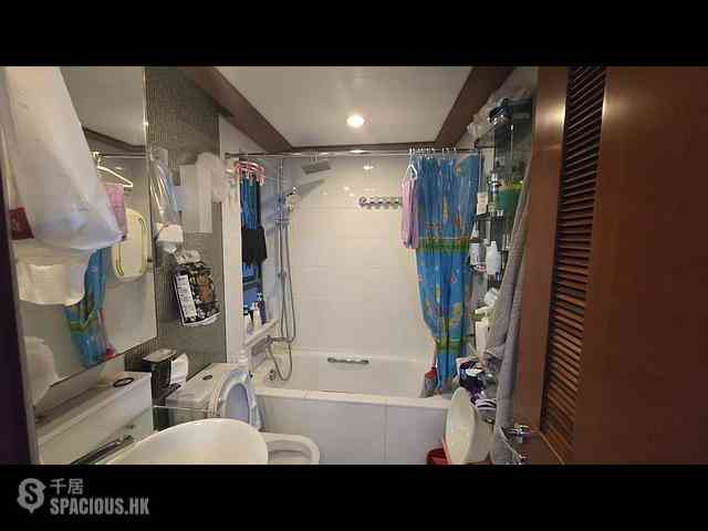 Tai Kok Tsui - The Long Beach Tower 7 05