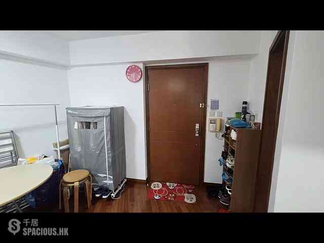 Tai Kok Tsui - The Long Beach Tower 7 09