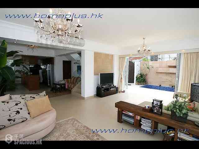 Clear Water Bay - The Chalet 02