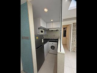 Wan Chai - Tonnochy Towers Block B 07