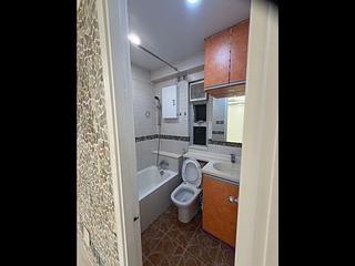 Wan Chai - Tonnochy Towers Block B 08