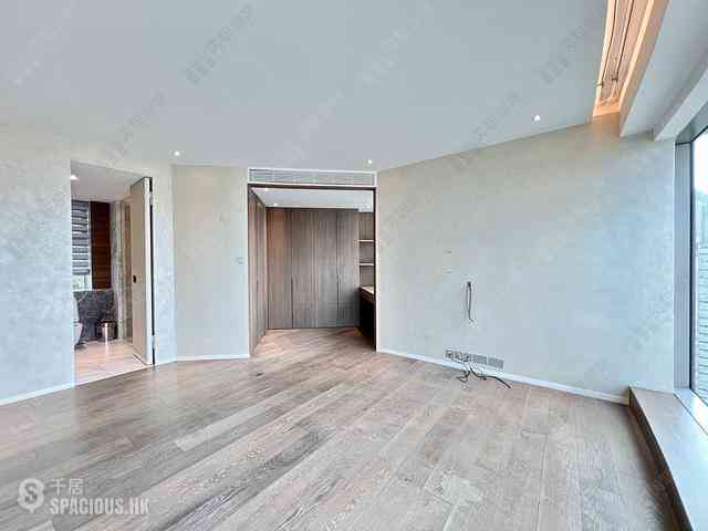 Mid Levels Central - Regence Royale Tower 1 25