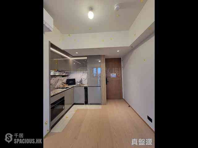Jordan - Topside Residences 02