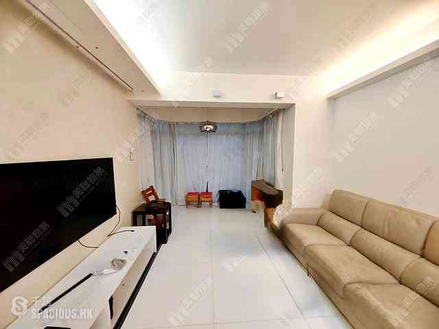 Happy Valley - Ascot Tower 01