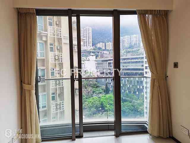 Happy Valley - Regent Hill 01