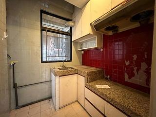 Sai Ying Pun - Kam Fung Mansion 03
