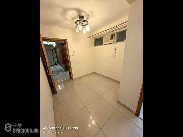 Kennedy Town - Pearl Court 14